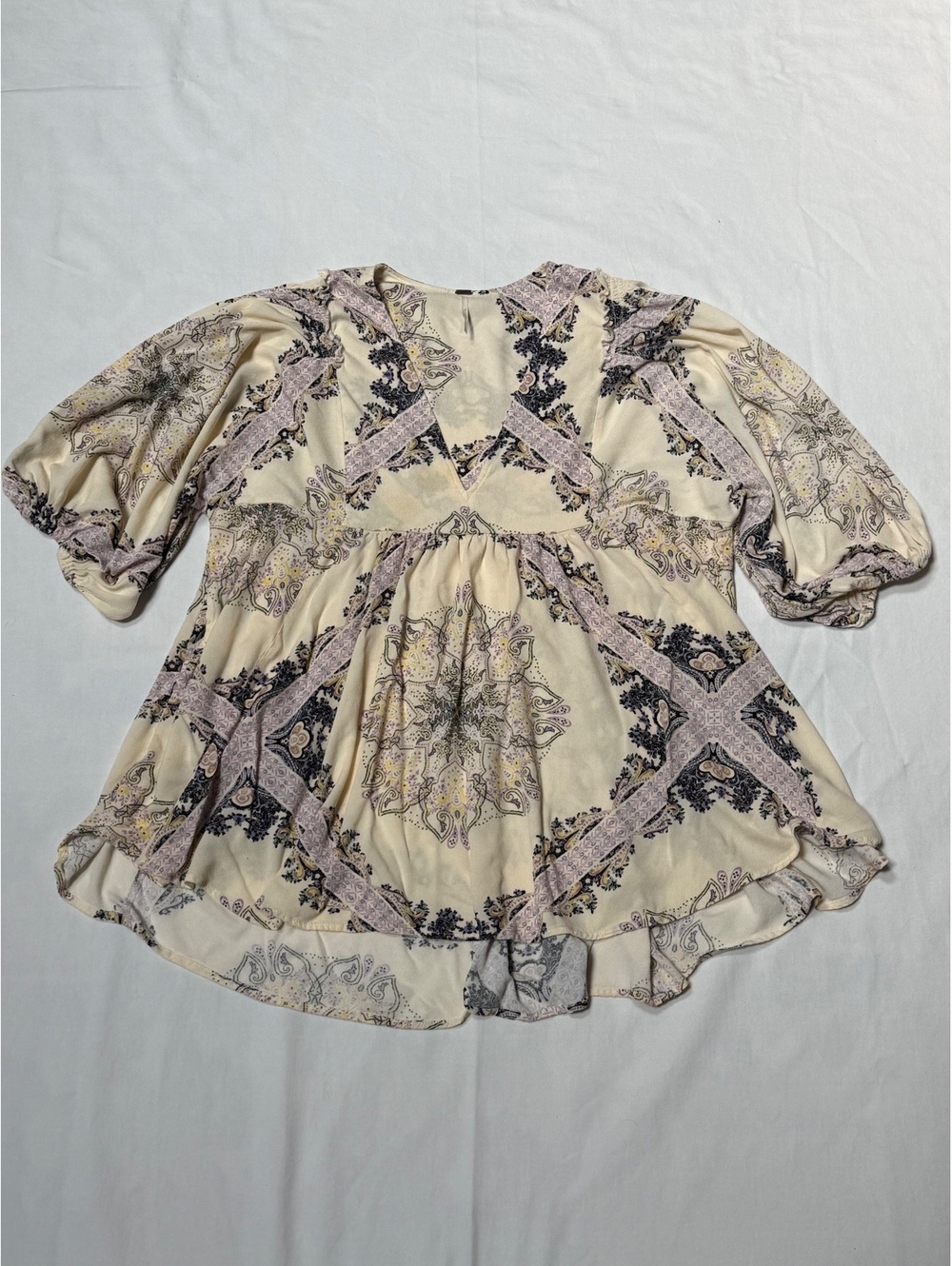 Free People Girl Talk Tunic Large Cream Paisley V-Neck Pockets